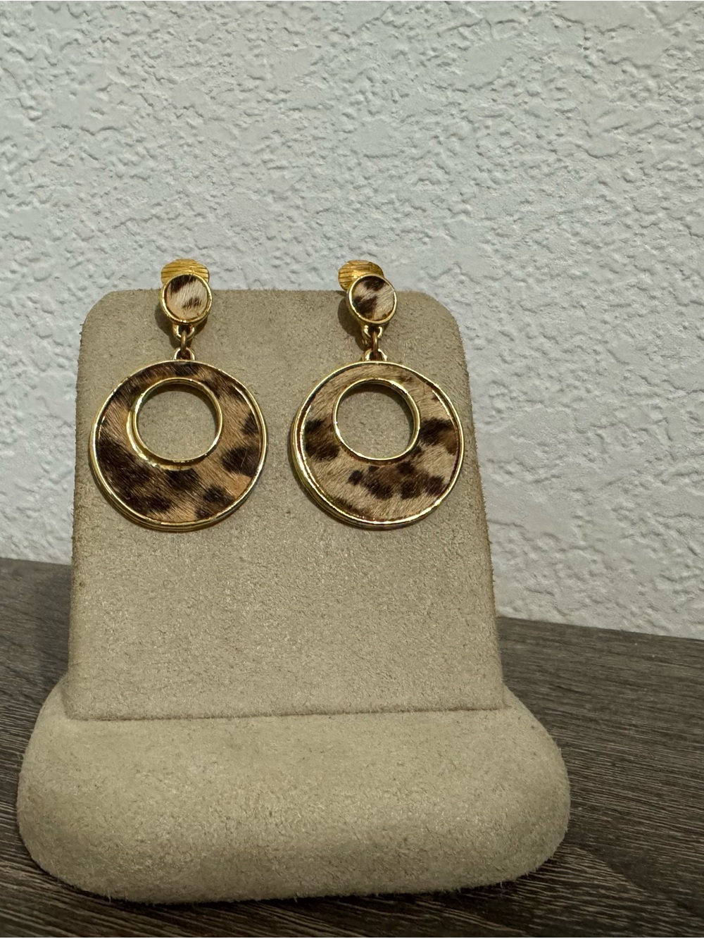 Vintage Gold and Brown Leopard Print Circle Drop Clip-on Earring.